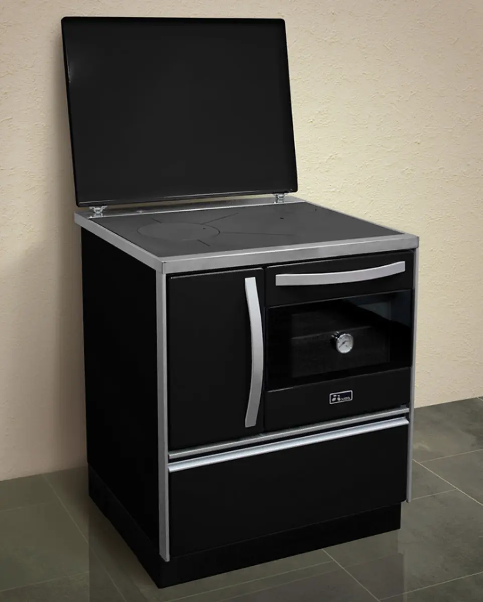 MBS Šporet na čvrsto gorivo MBS Royal 720 plus P3D SL, crni, desni