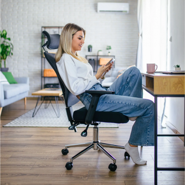 UGD Ergonomska kancelarijska stolica UGD Balance D90